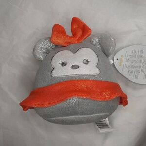 Minnie Mouse Silver 100 editions squishmallow nwt